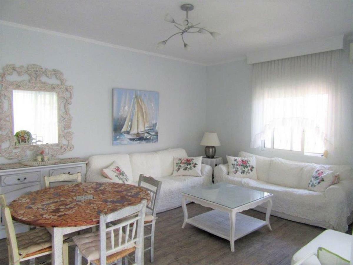 Pefkohori Apart. Near The Beach With Indor Parking And Yard Zewnętrze zdjęcie